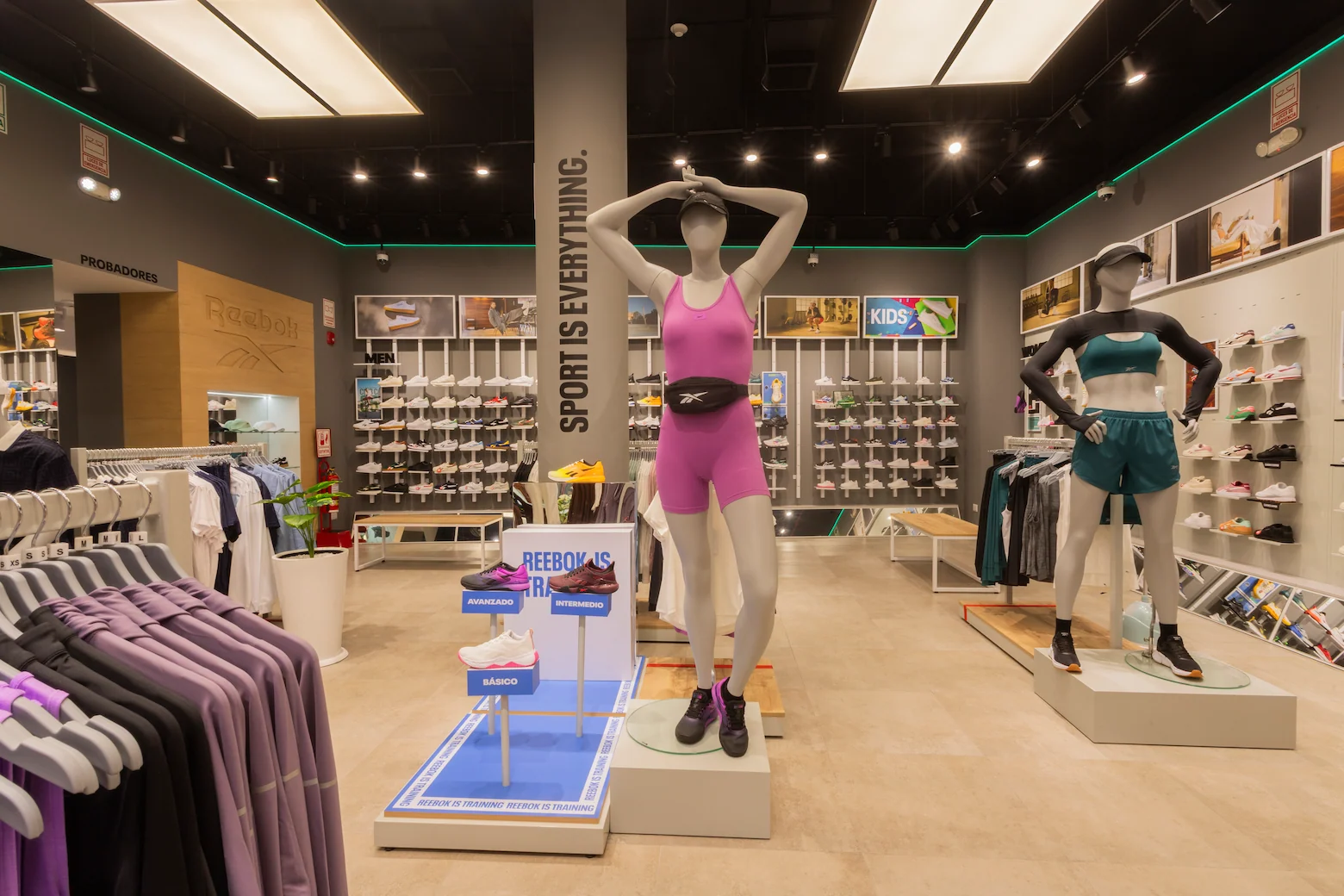 REEBOK — imagen 4